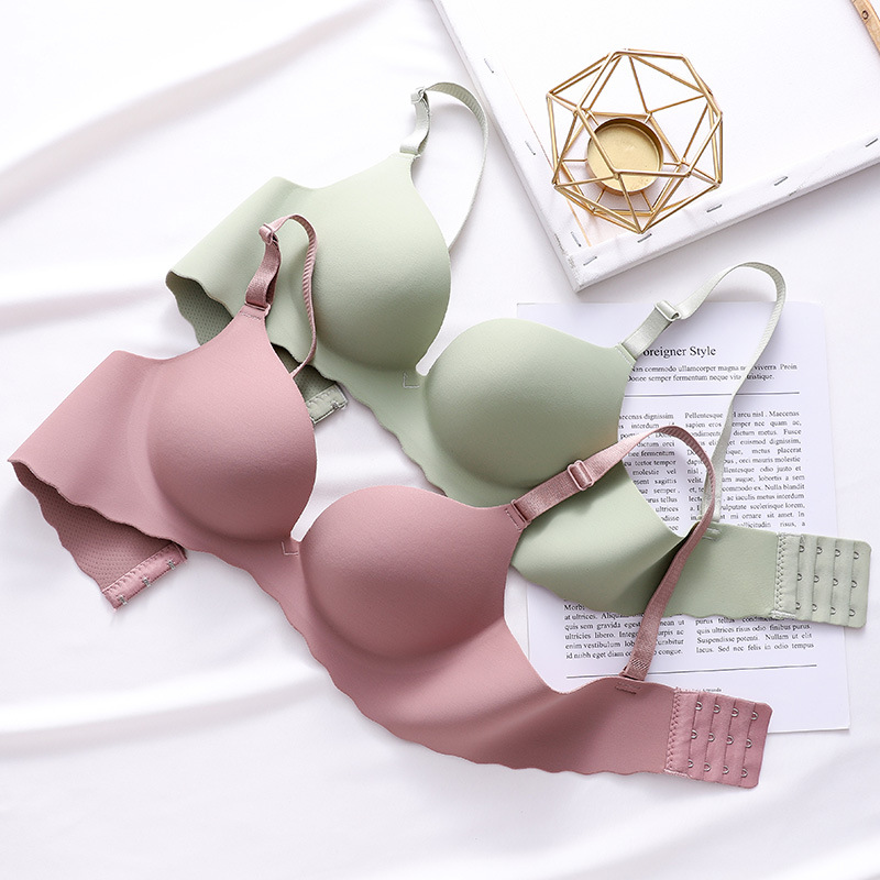 2025爆款高中生文胸舒适大学生聚拢内衣一片式少女无痕光面胸罩