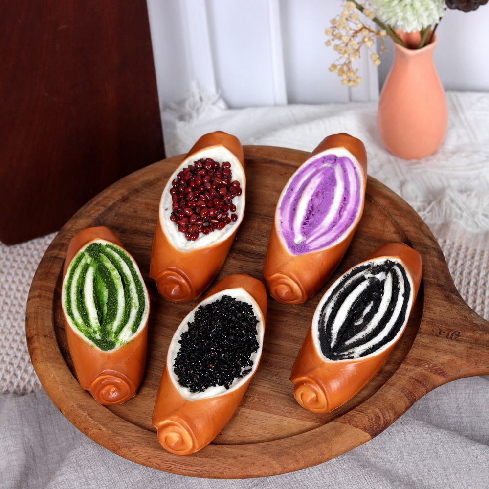 Preel bagel filled short stick alkali water bread, creative home decoration, MBA simulation bread pendant, kitchen bread machine, steamed bun machine, household appliances Application Scenario