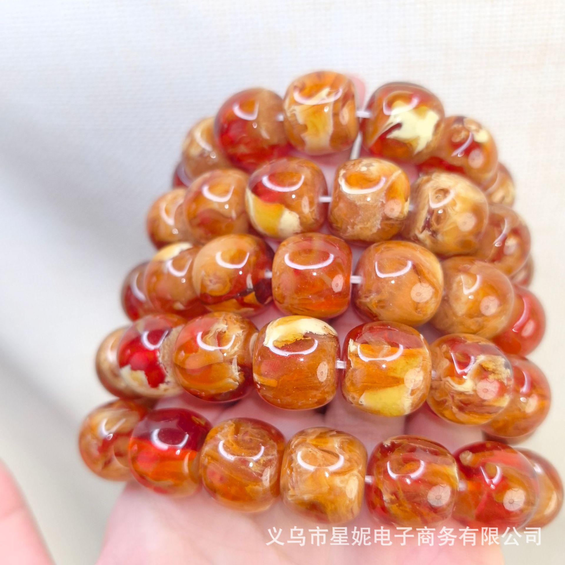 Live-streamed wholesale supply of non-raw Burmese root amber cave beeswax bracelets with non-fringing resin process Item Picture