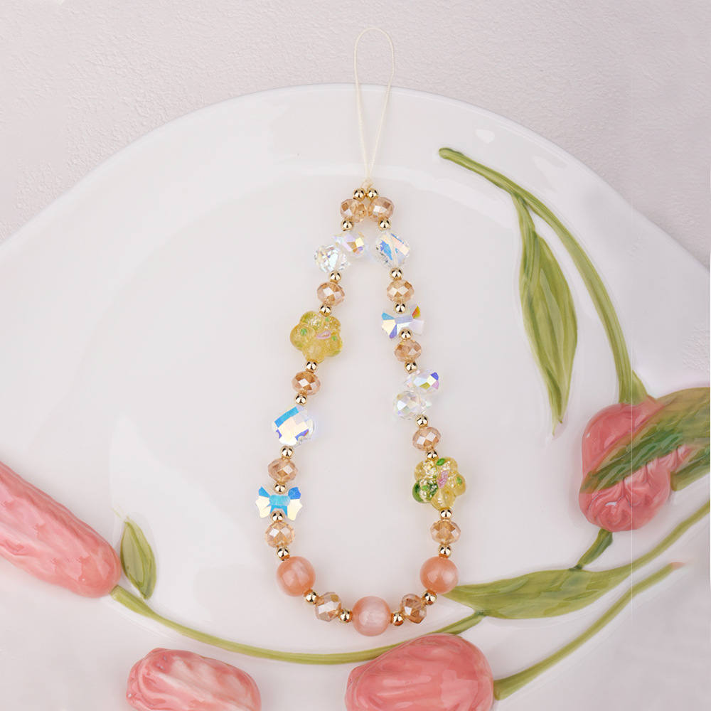 New cherry blossom woven beaded mobile phone chain pendant, mountain cherry blossom Moon crystal Flower Girl heart bag pendant, CCD wrist chain Application Scenario
