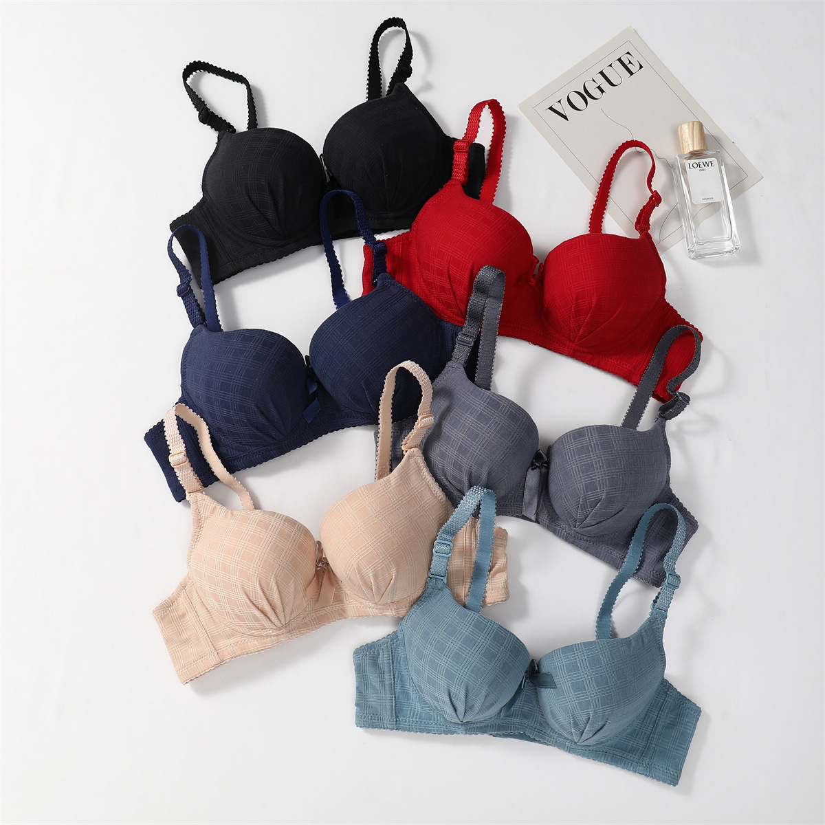 内衣/聚拢胸罩/聚拢杯胸罩/大杯文胸/女性内衣产品图