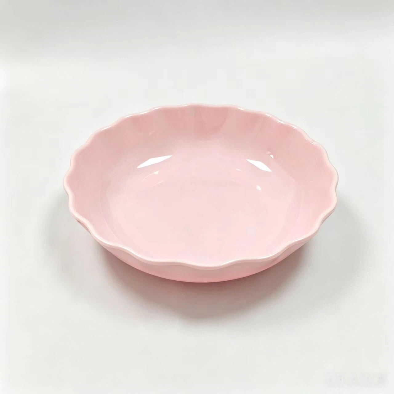 Melamine single-color lace round plate, commercial imitation porcelain cooking soup plate, fruit plate, suitable for restaurants and eateries Application Scenario