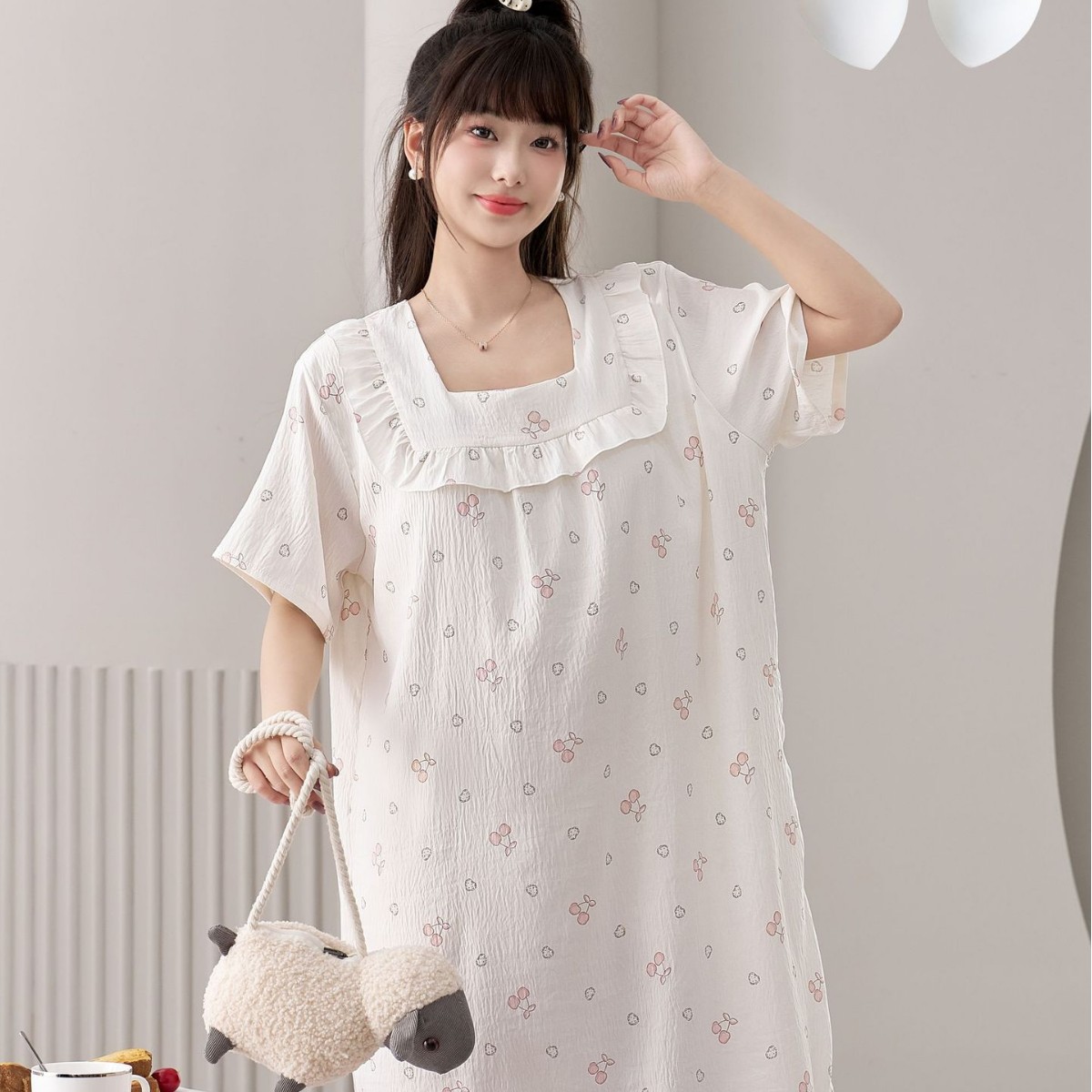 2025 New Fairy Wind and Cloud Cotton women's casual sleeping dress with square collar, simple and thin style with chest pad, children's home wear Specification image