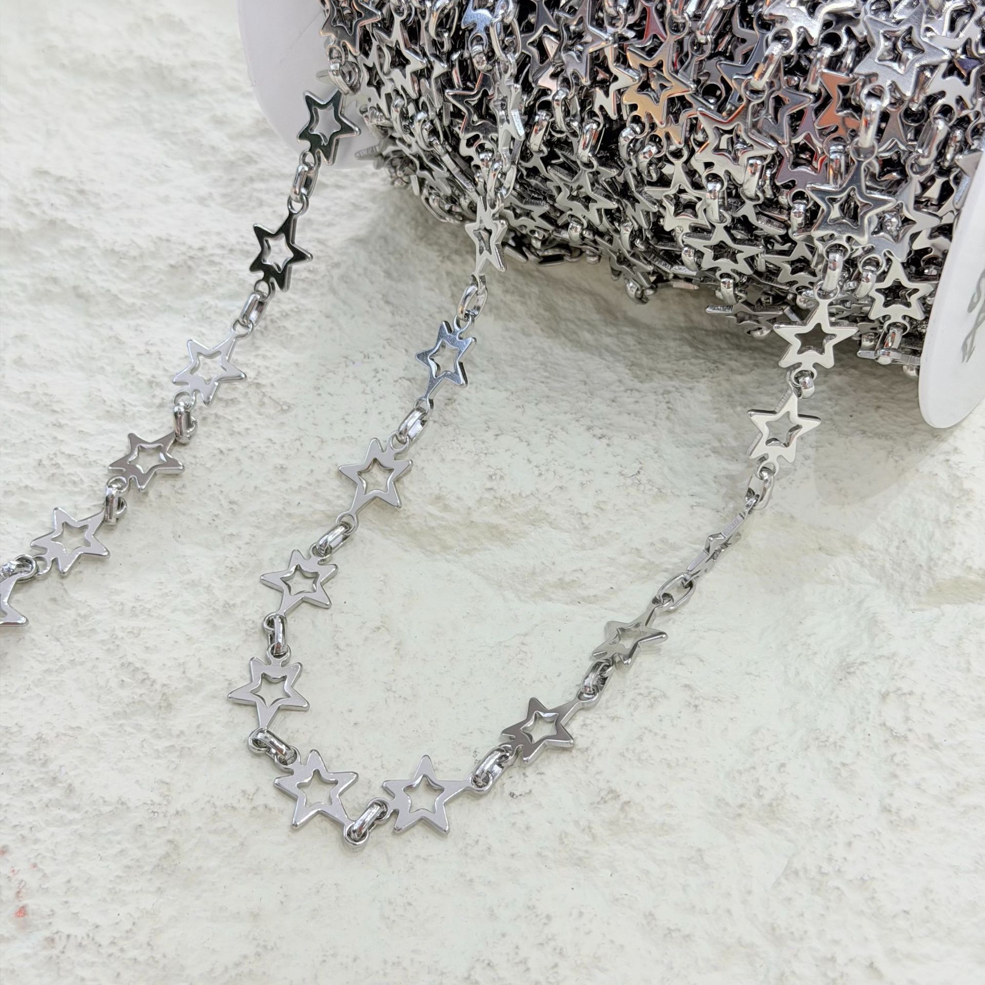 Five-pointed star-shaped stainless steel chain handmade necklace and bracelet accessories, made of titanium steel, not easy to fade, raw material for jewelry chain accessories details Picture