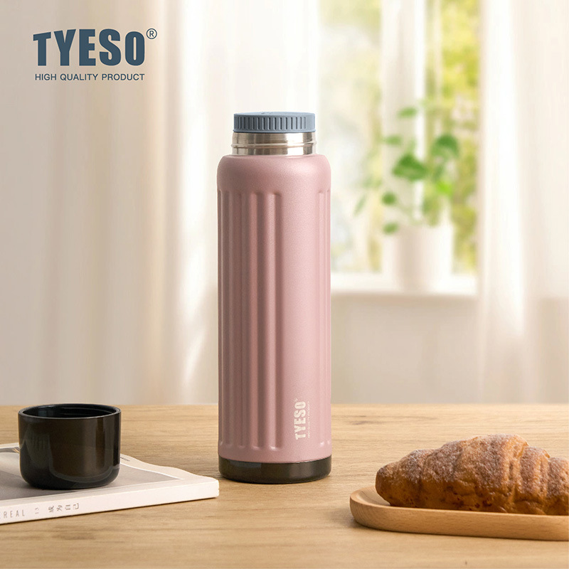 TYESO Cross-border Creative portable sports stainless steel insulated cup, high appearance level, men's and women's portable cups, daily necessities Application Scenario