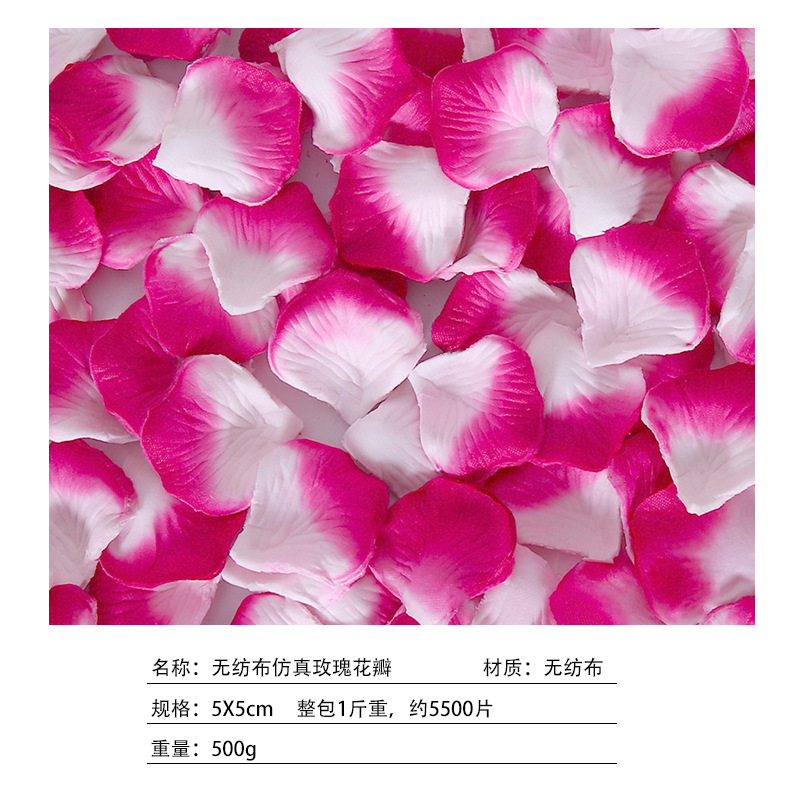 公仔相机佩饰细节图