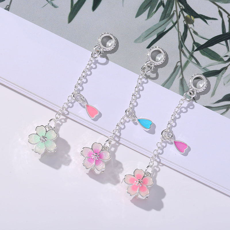 热销甜美银色梅花桃花爱心樱花长链挂坠个性百搭饰品配件现货批发