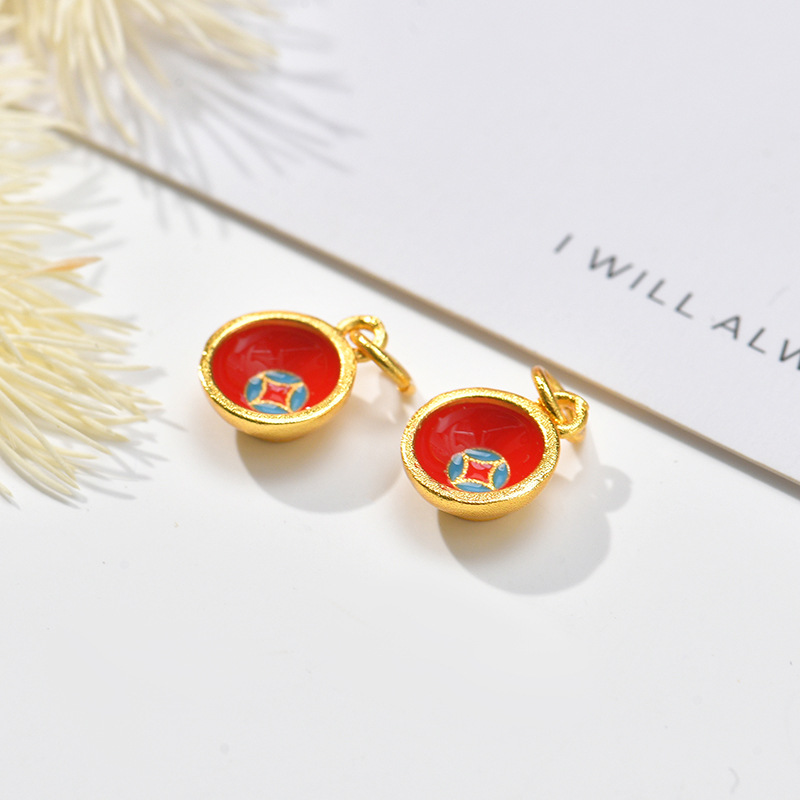 Wholesale of fashionable handcrafted accessories such as sand gold color-preserving blue oil-dripping small pendants, gold ingots, gold spoons and gold bowls Specification image