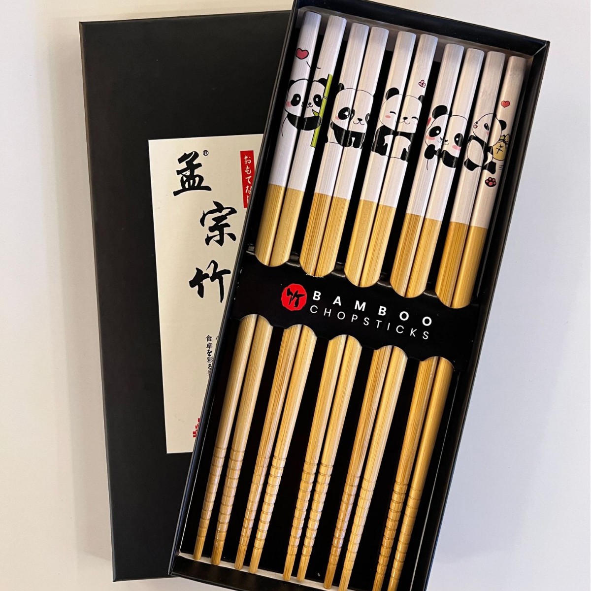 Japanese-style cartoon printed panda chopsticks, new anti-slip bamboo tableware for export, daily necessities tableware Item Picture