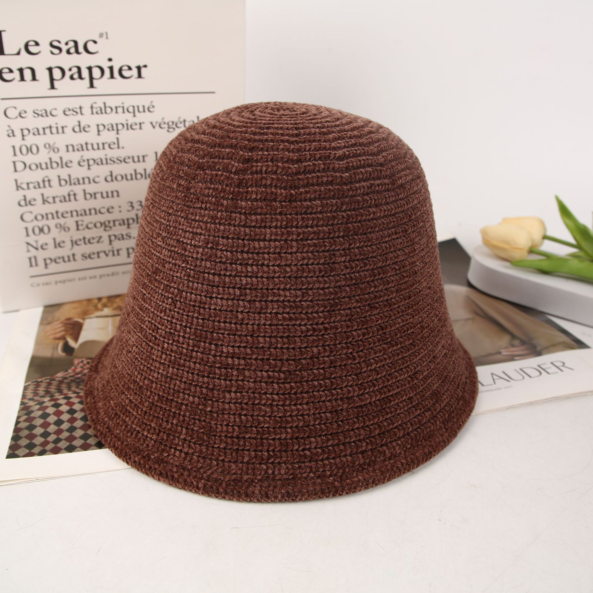 Sherry's velvet bucket hat for autumn and winter is a stylish, versatile, simple and popular fishing hat. It's a sports and outdoor fishing product details Picture