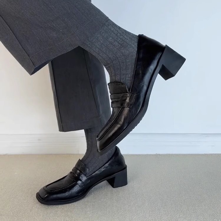 男式皮靴实物图