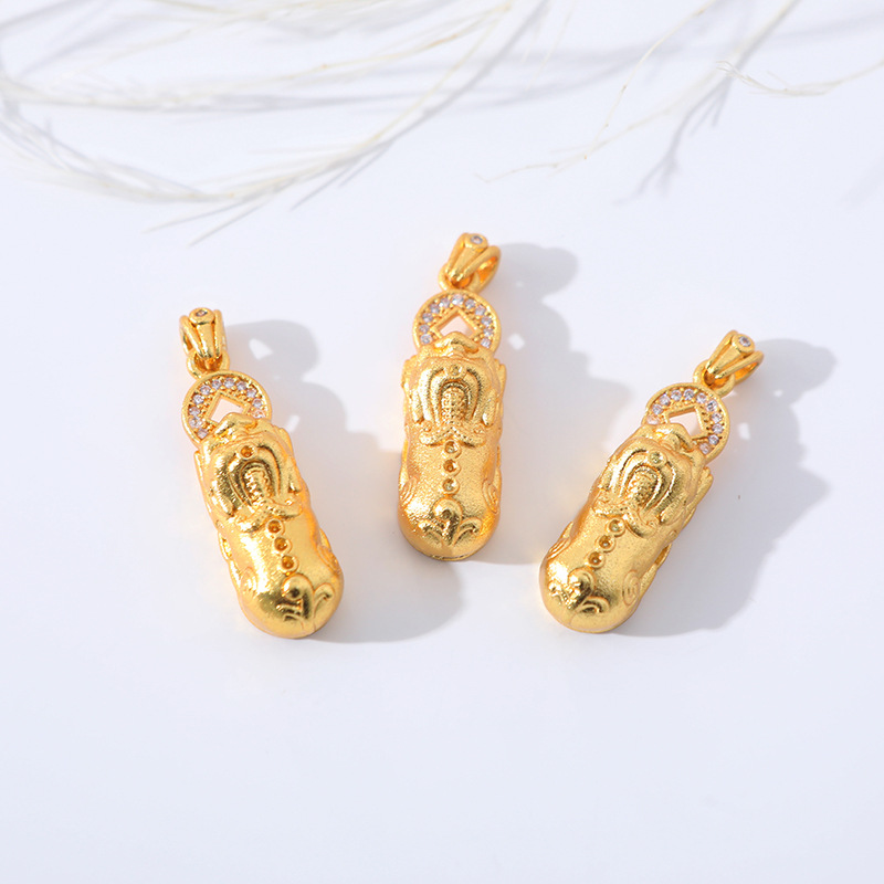 Wholesale of diamond-encrusted PI Xiu collarbone chain, gold and steel pestle pendant, Vietnamese imitation sand gold diy handmade necklace accessories Application Scenario