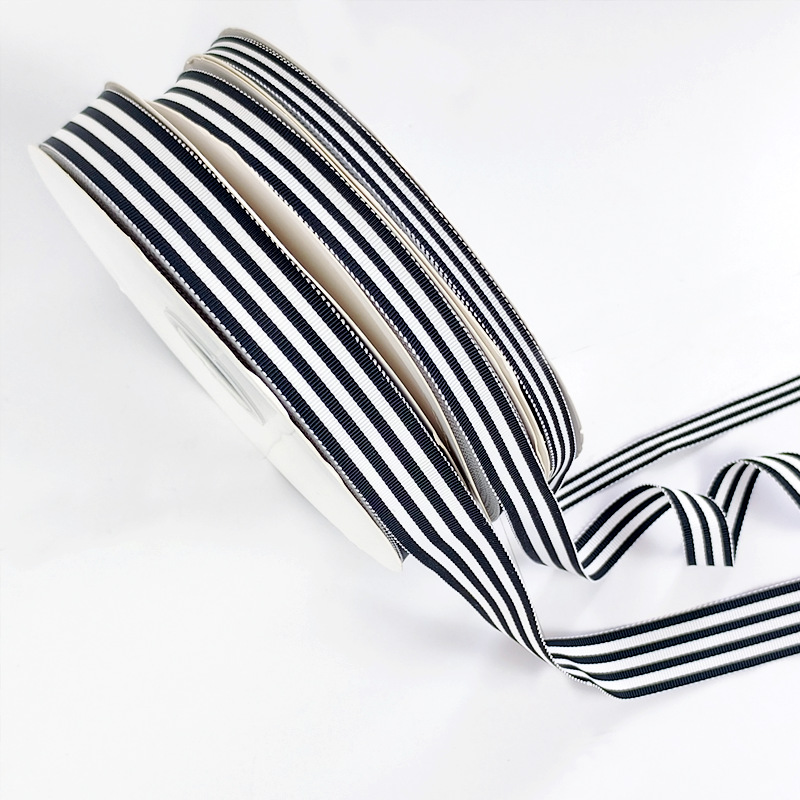 Woven hat straps, black and white striped plain weave bags, hand-woven diy accessories, polyester textile leather accessories Application Scenario