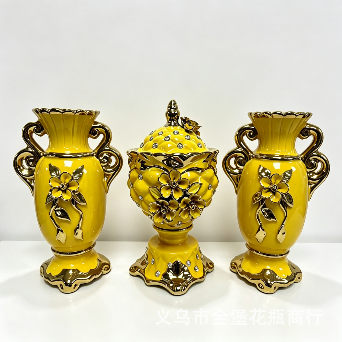 Pure white relief small Daisy ceramic vase set, gilded double-ear home entrance soft decoration handicraft details Picture