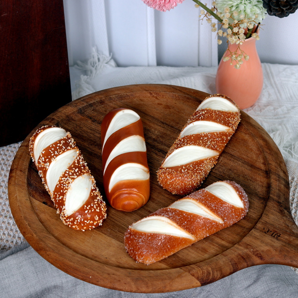 Preel bagel filled short stick alkali water bread, creative home decoration, MBA simulation bread pendant, kitchen bread machine, steamed bun machine, household appliances Specification image