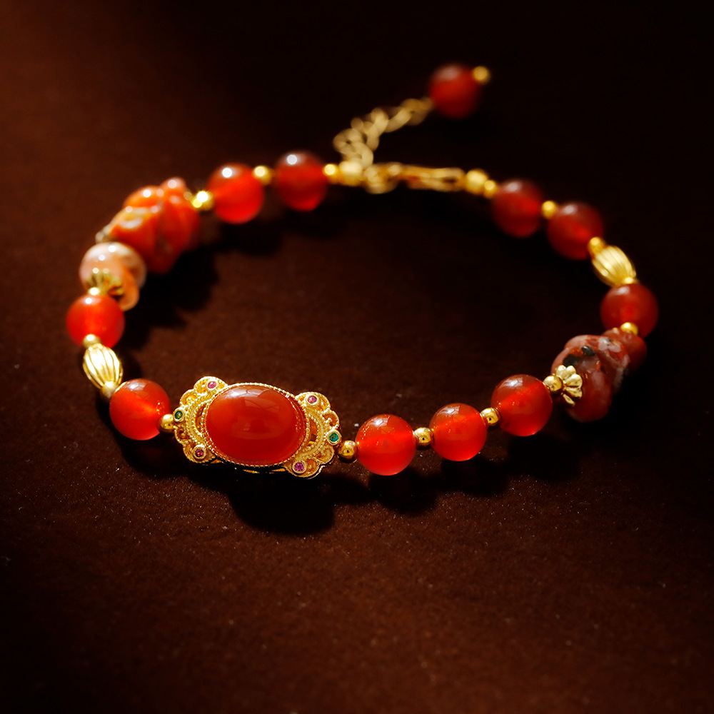 Hyacinth Chinese trend style red agate beaded bracelet for women, a new high-end jewelry accessory for 2025 details Picture