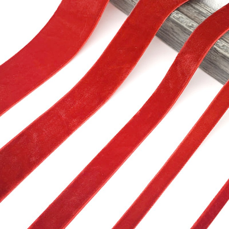 Cross-border exclusive full-size single-sided bright red velvet Christmas tree decoration, handcrafted bow flocking tape, textile accessories, webbing details Picture