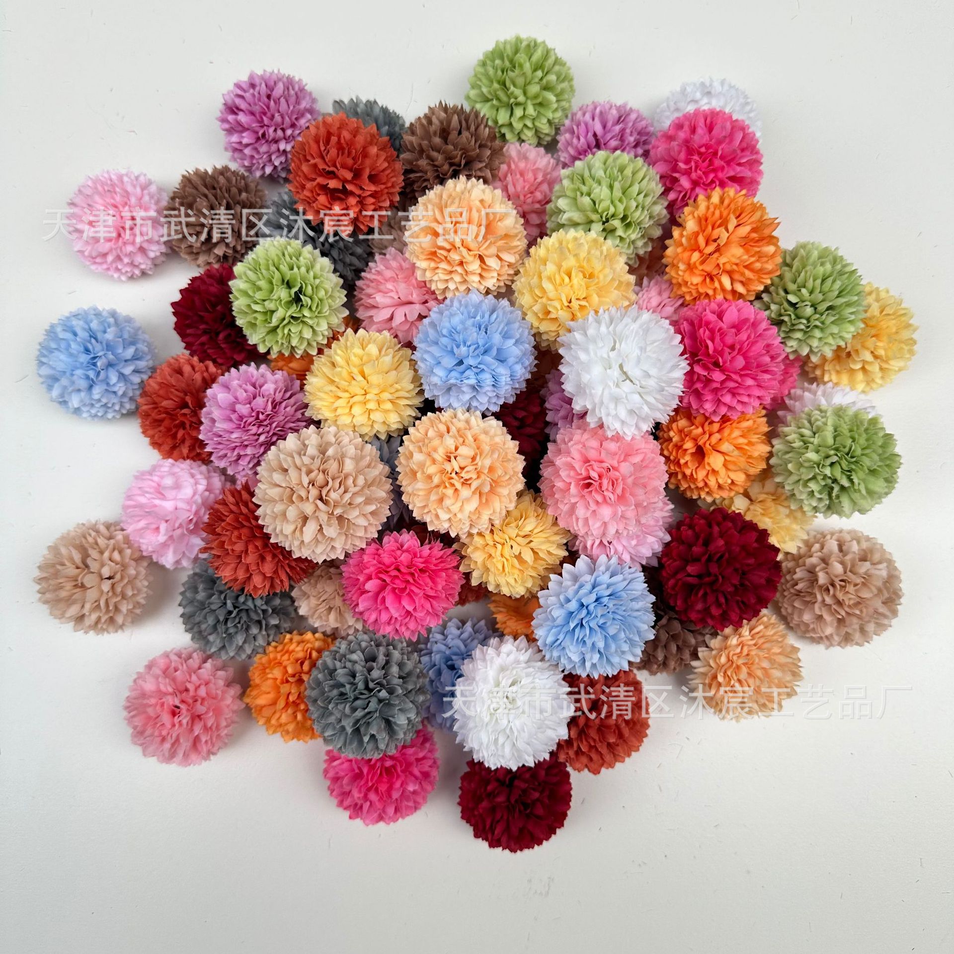 Wholesale of simulated table tennis chrysanthemum flowers, 4 cm small balls, multi-layered chrysanthemums, DIY clothing, corsages, headwear accessories, artificial flowers, office cultural atmosphere decoration, decorative ribbons and ribbons details Picture
