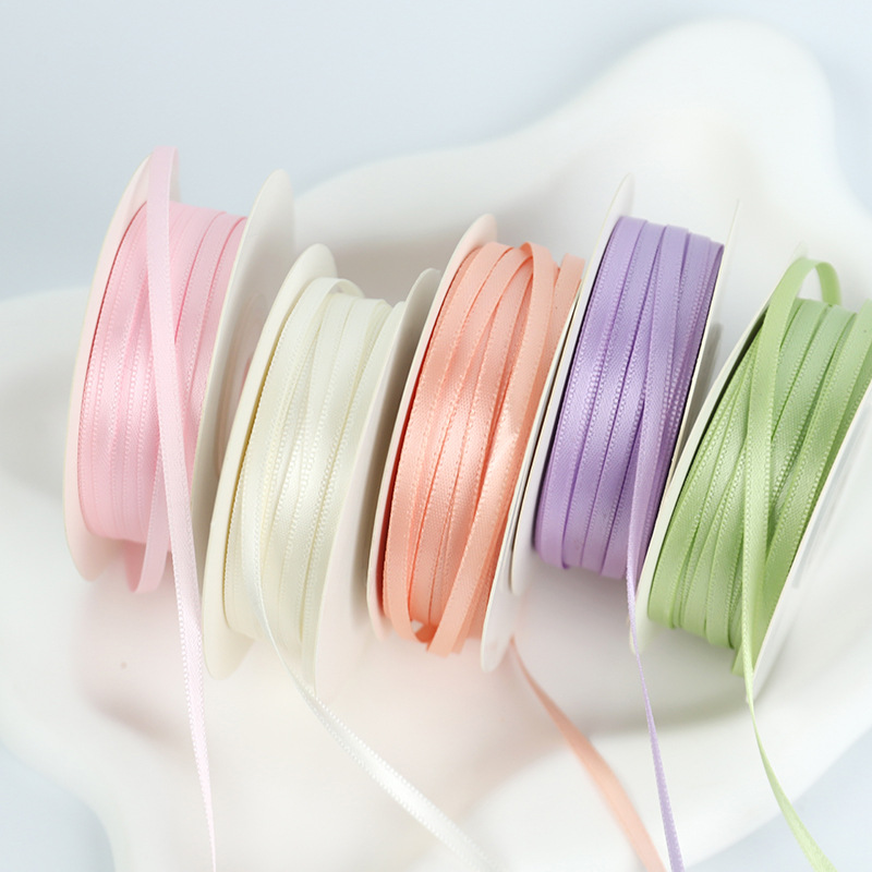 High-end wedding bow silk ribbon 0.3cm dense single-sided polyester fine silk ribbon for clothing accessories, scarves, silk scarves, sun-protective clothing and decoration Application Scenario
