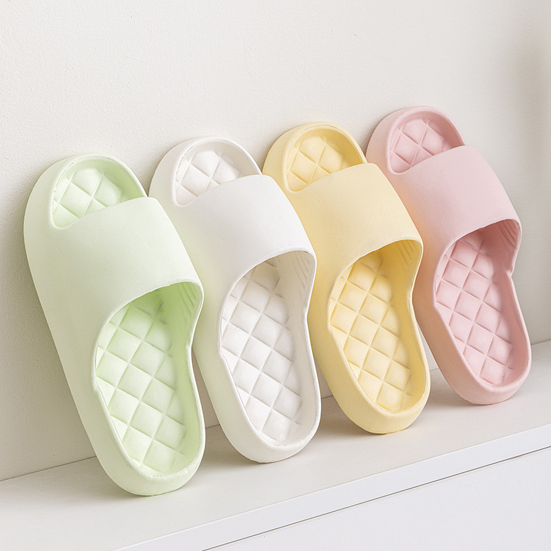 Summer home couple slippers, lightweight EVA foam cooling flip-flops for indoor use Application Scenario