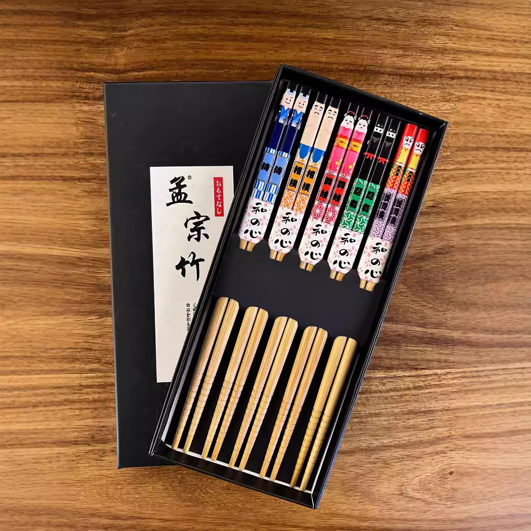 24-year new style puppet printed bamboo chopsticks, Japanese sushi chopsticks, high-end gift box, tableware and general merchandise Application Scenario