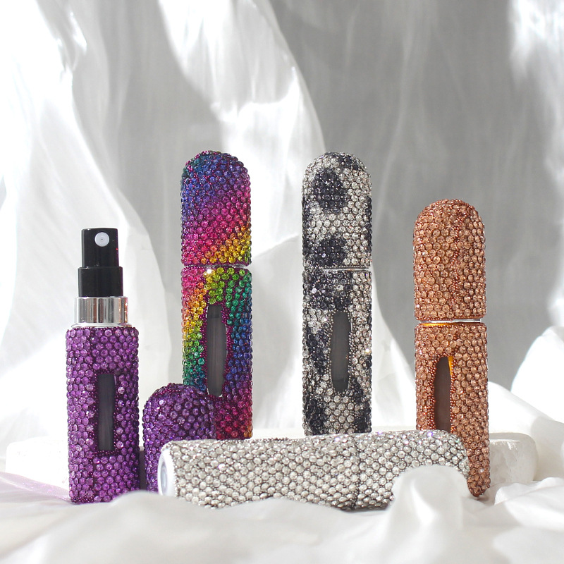 Cross-border diamond-encrusted 5ml perfume, bottle-filled mini spray, travel small empty bottle, jewelry bracelet accessory details Picture