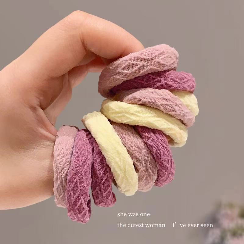 High-end style, hair-safe hair tie, hair band, high elasticity, durable, seamless hair tie, women's hair tie, leather band headwear Application Scenario