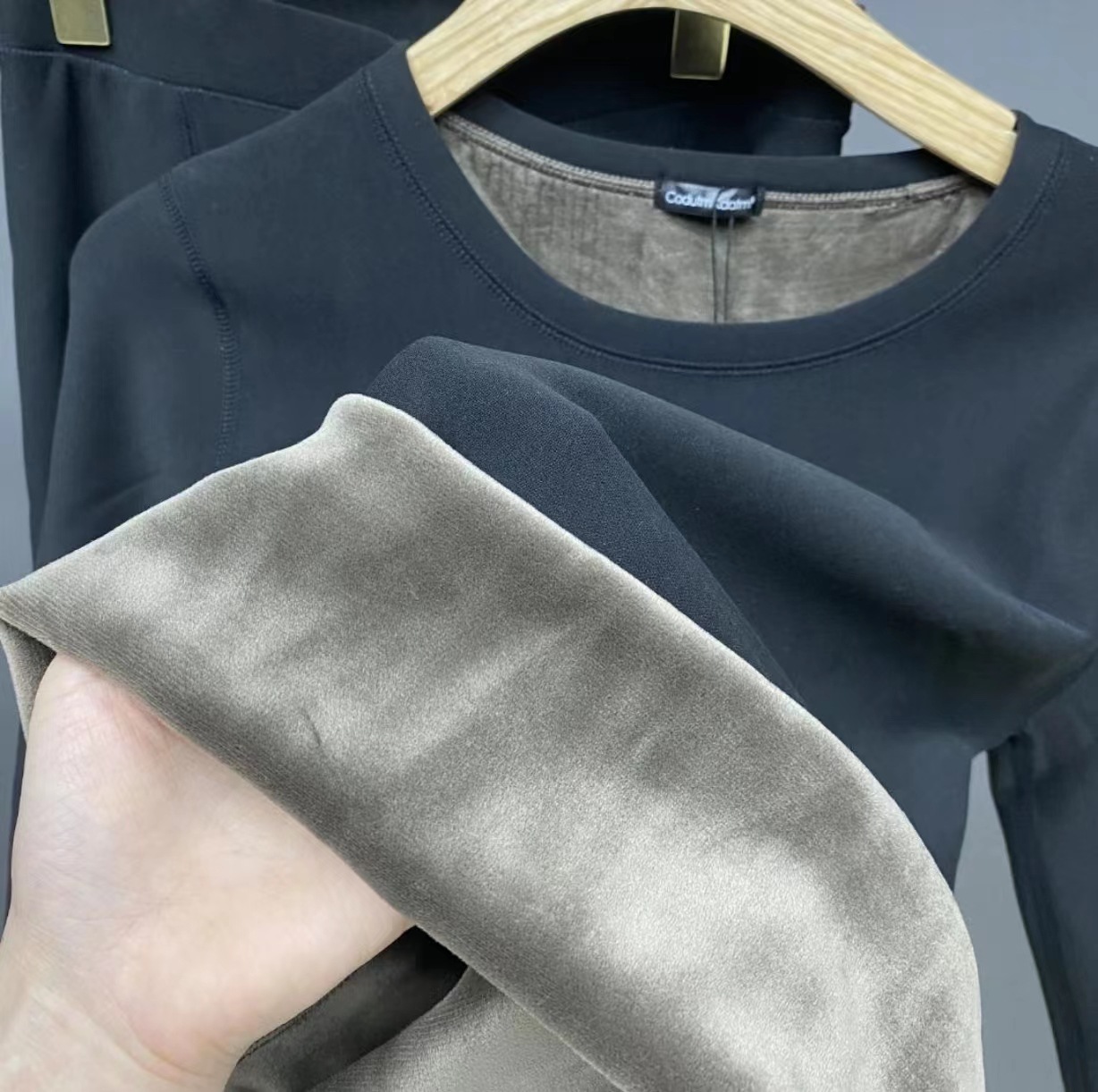 火山岩中老年纯色加绒加厚保暖套装男女秋冬内衣秋衣秋裤打底服装夹克棒球服