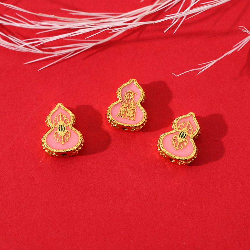 Hot-selling fashionable sand gold gourd beads, handcrafted DIY jewelry accessories, bracelets, beads, necklaces, pendants, direct supply from the manufacturer Application Scenario