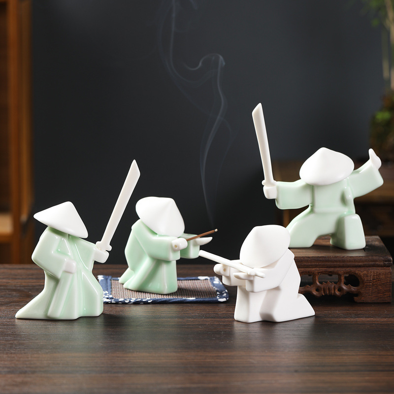 Creative new Chinese-style ceramic warrior and chivalrous tabletop ornaments, household incense sticks, incense holders, incense burners, incense holders, incense trays, handicrafts, gifts, incense burners details Picture
