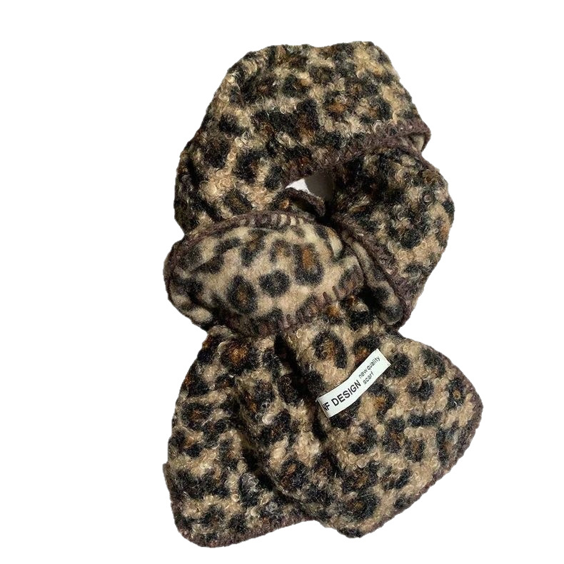 2025 Retro Hot Girl Leopard Print Scarf, thick and warm autumn and winter shawl, versatile and fashionable scarf clothing accessory Item Picture