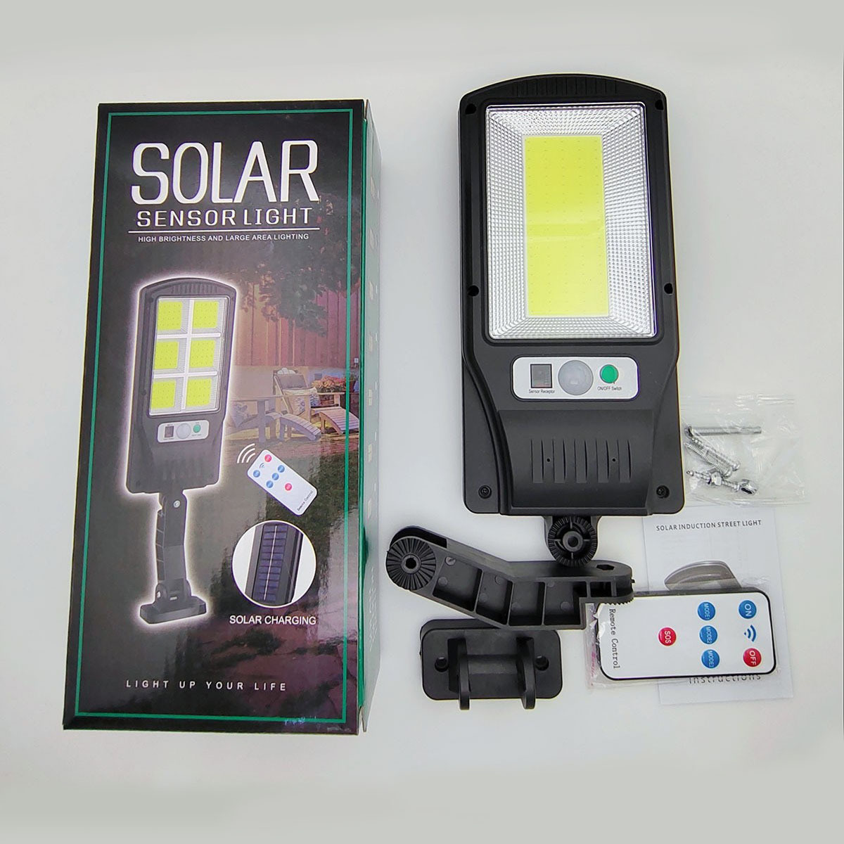 Solar outdoor lighting fixtures, human-sensing solar street lamps for villas, energy-saving and waterproof lighting fixtures Specification image