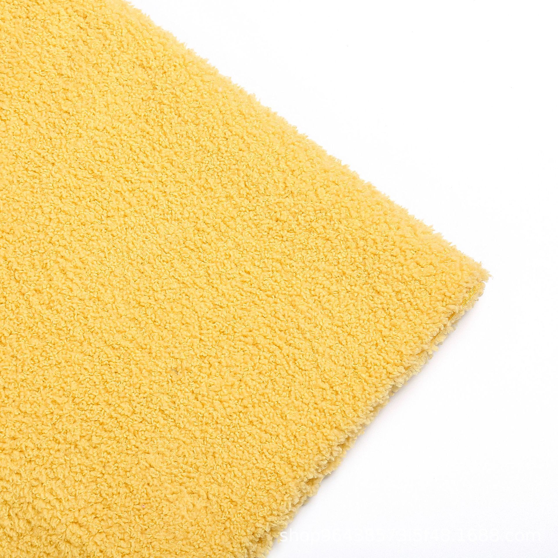 Velvet Cloud fabric is available in stock for home wear, pajamas, toys, gloves, hot water bags and accessories. Textile knitted velvet fabric Item Picture