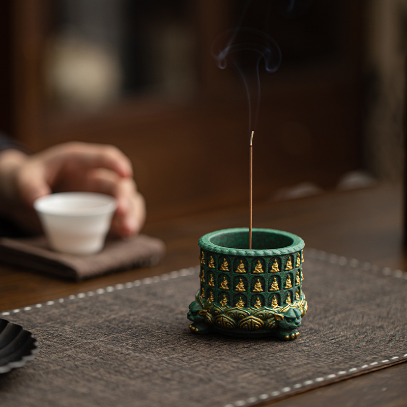 Green sandstone thousand-Buddha lotus incense holder, Zen-inspired home tea table decoration, incense base, incense tray, tea ceremony accessories, incense burner, incense burner, handicrafts, gifts, religious items, incense tray, incense plate Application Scenario