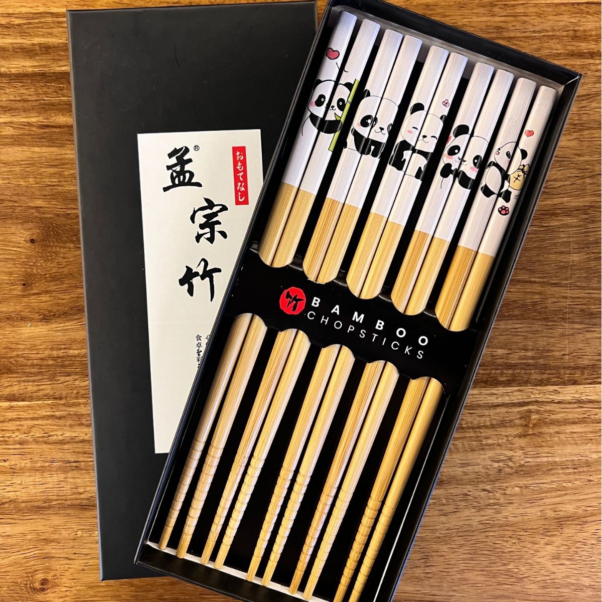 Japanese-style cartoon printed panda chopsticks, new anti-slip bamboo tableware for export, daily necessities tableware