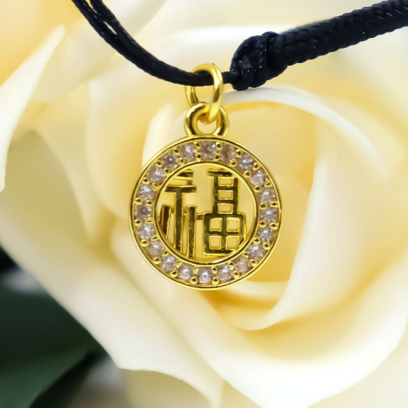 Ancient method, long-lasting color retention, wealth and good fortune pendant bracelet, handcrafted DIY accessory with beads, zirconium-inlaid "Fu" character pendant accessory Application Scenario