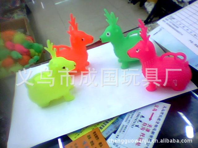 生产销售带灯发光鹿子毛毛球充气拍拍球趣味超萌神奇详情6