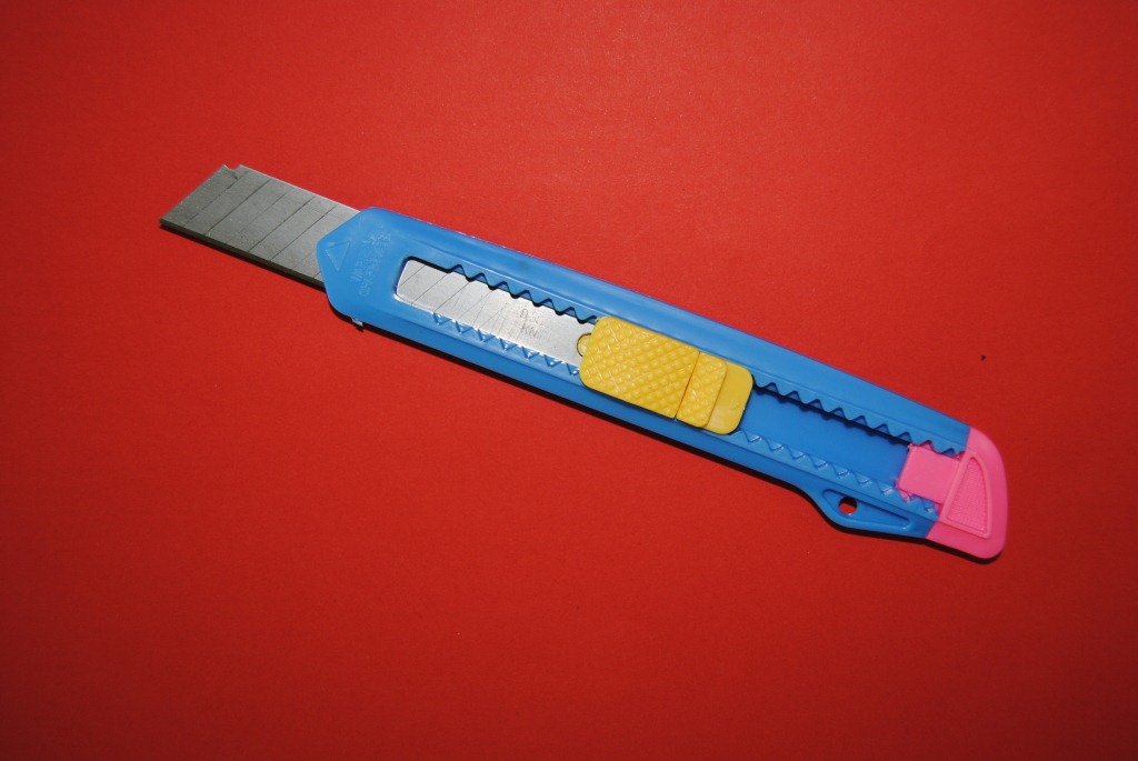 Small utility knife 9mm, utility knife manufacturer, bagged utility knife, single bag packaging, opp bag pic 14