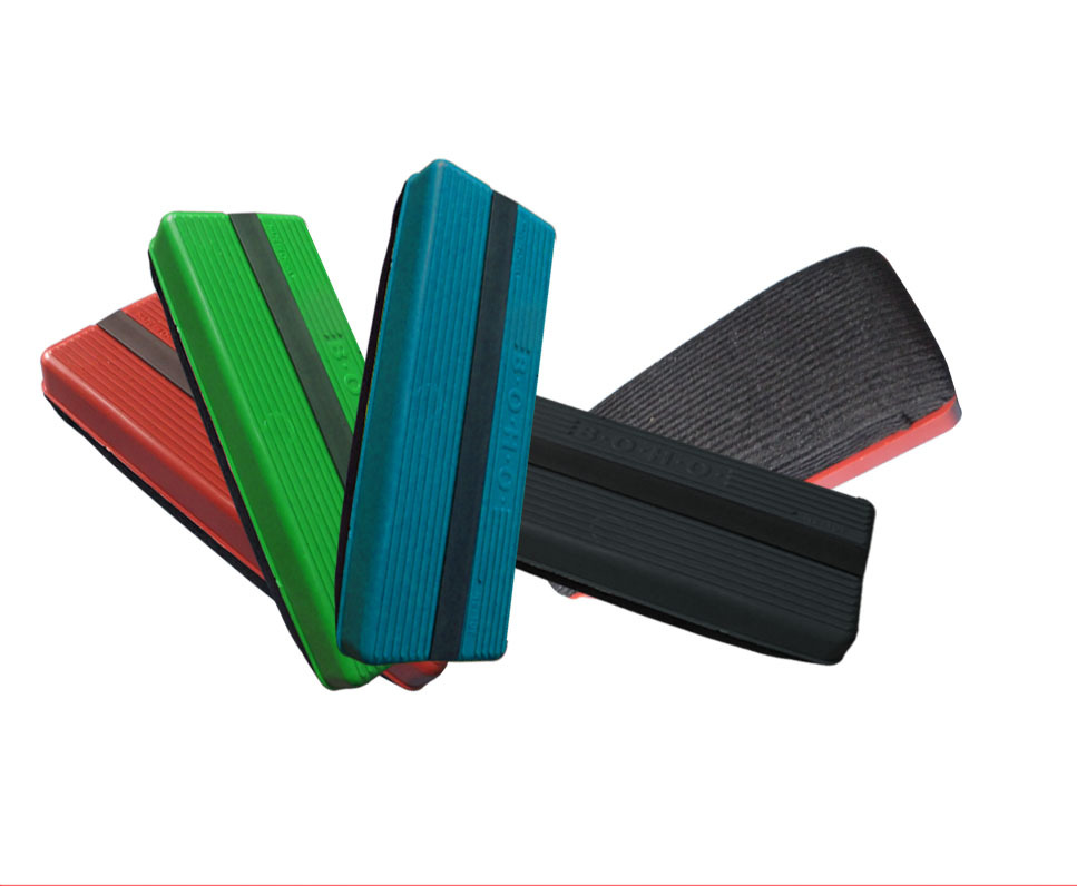The manufacturer supplies plastic whiteboard erasers, blackboard erasers, green board erasers and straight board erasers pic 8