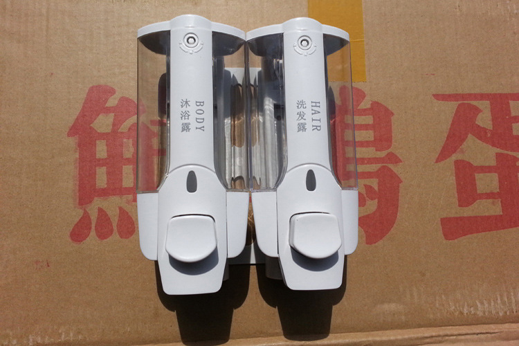 浴室双头皂液器洗手动给皂机  洗发水 沐浴露  双头给皂器 皂盒详情11