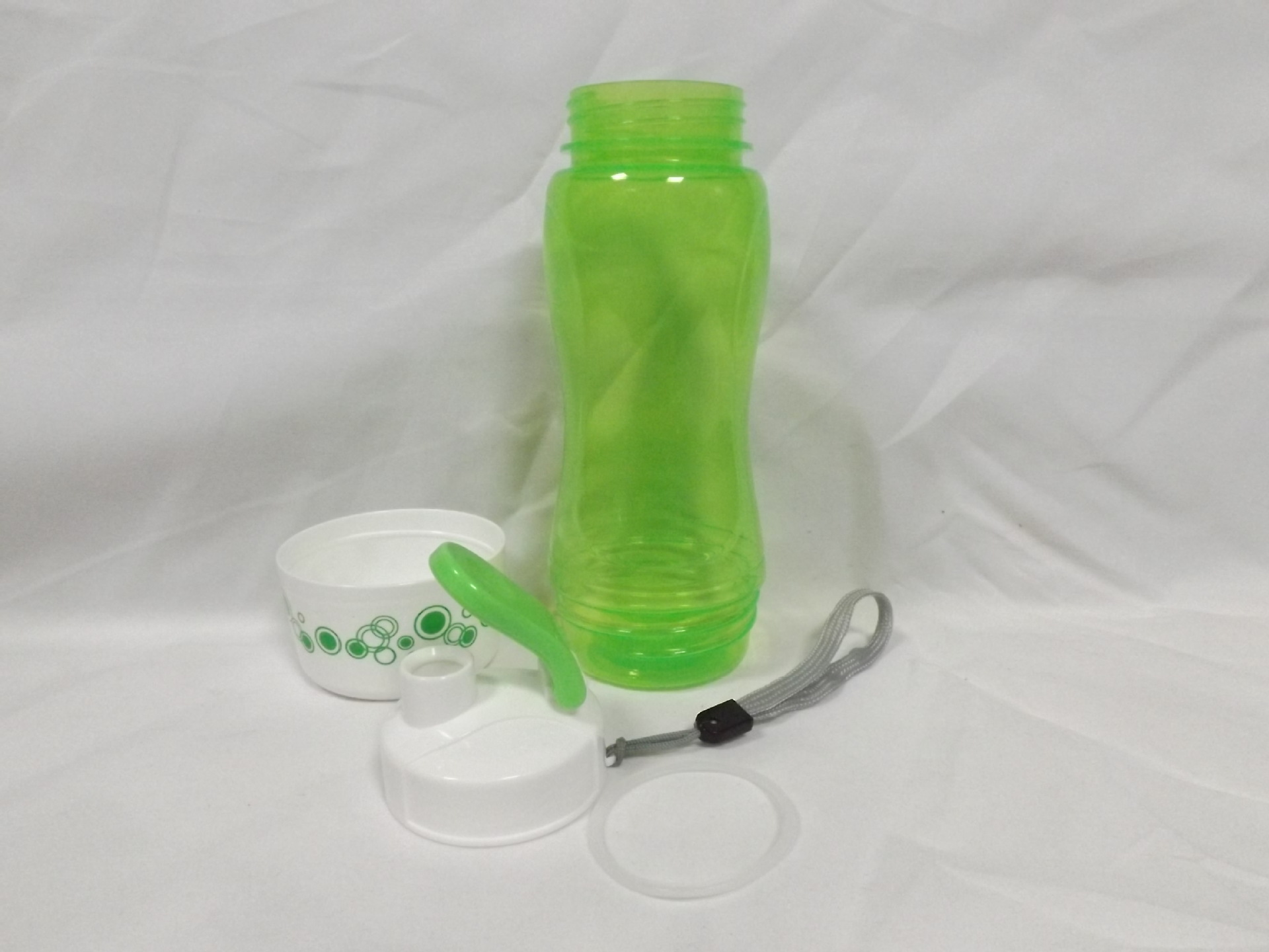 Factory direct sales of sports water bottles, plastic outdoor 700ml portable water bottles, sports water cups, gift wholesale pic 13