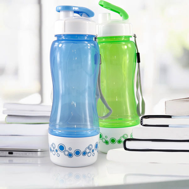 Factory direct sales of sports water bottles, plastic outdoor 700ml portable water bottles, sports water cups, gift wholesale pic 6