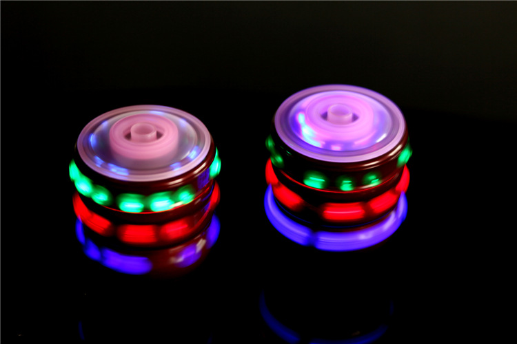 The popular music glowing wood-like gyroscope is selling well at street stalls. It is a toy of the same style as Douyin, the seven-color flashing ejector gyroscope pic 16