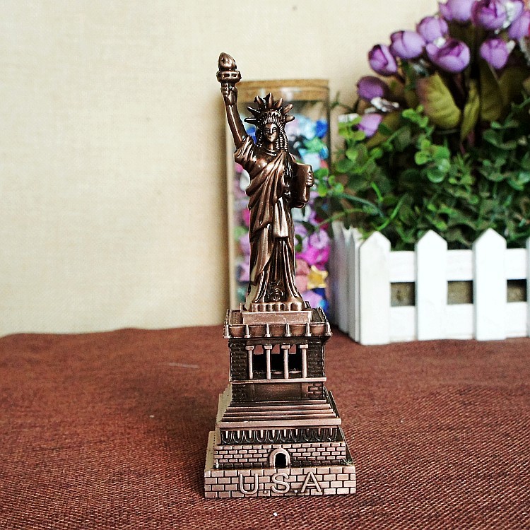 Creative metal handicrafts, American home craft ornaments, Statue of Liberty model ornaments in multiple sizes pic 37