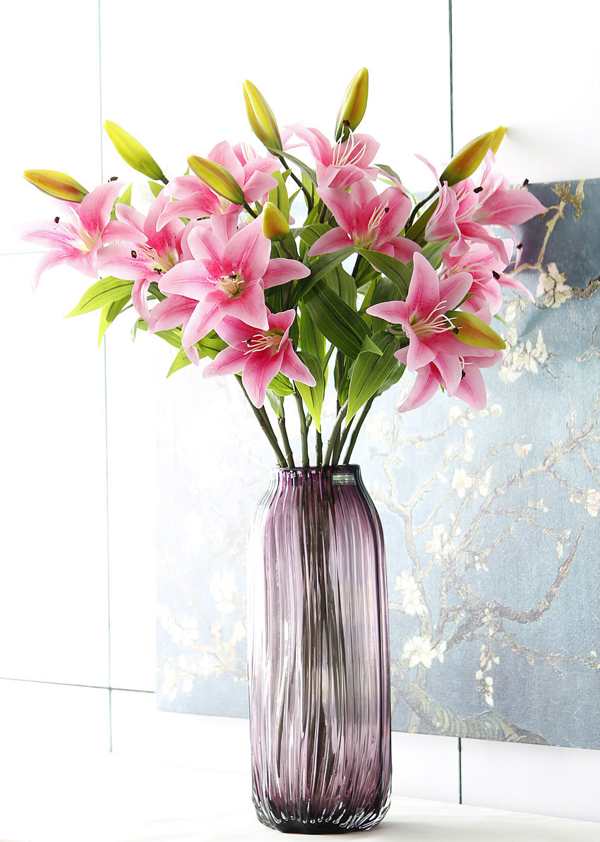 Yiwu wholesale high-fidelity film lilies, 3-head long branches, home, wedding, dining table, hotel decorative flowers, artificial plants, artificial flower arrangements pic 8