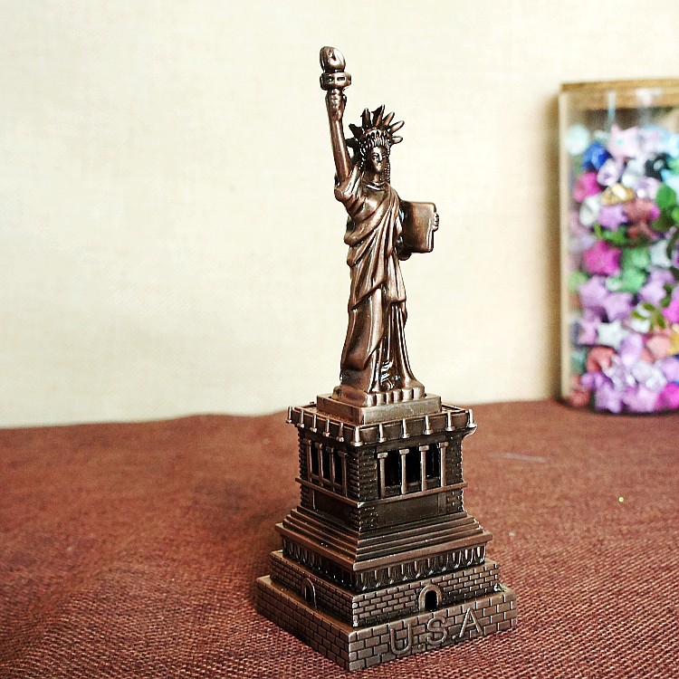 Creative metal handicrafts, American home craft ornaments, Statue of Liberty model ornaments in multiple sizes pic 38