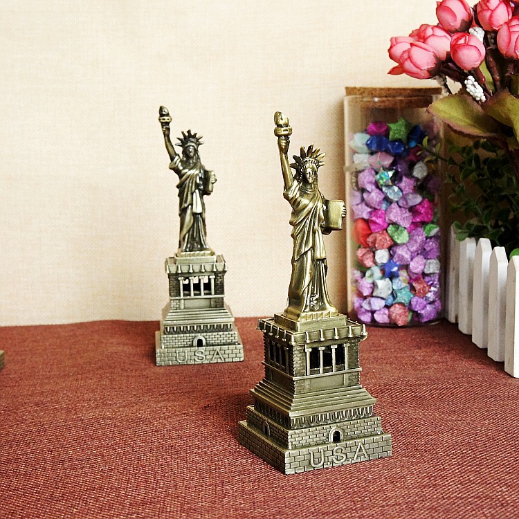 Creative metal handicrafts, American home craft ornaments, Statue of Liberty model ornaments in multiple sizes pic 44