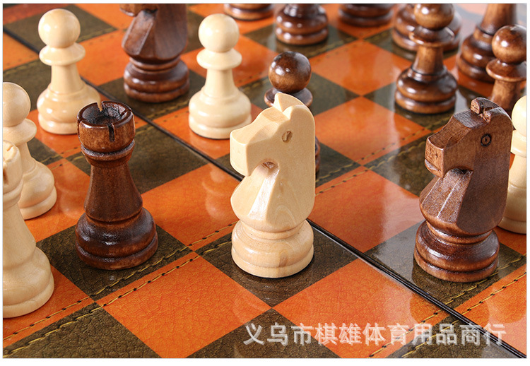 Factory direct sales of new high-end wooden folding 3-in-1 chess sets for adults and children pic 8