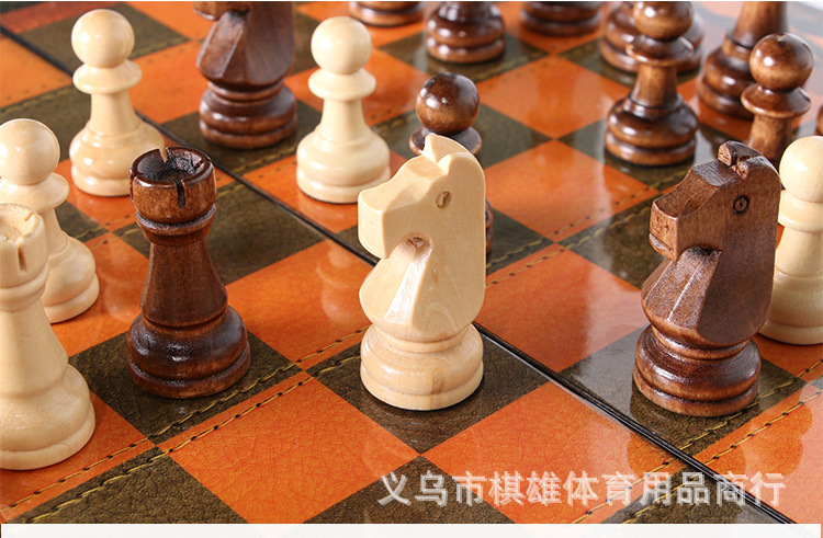 Factory direct sales of new high-end wooden folding 3-in-1 chess sets for adults and children pic 1