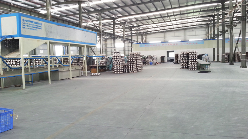 Wholesale electric kettles from cross-border e-commerce manufacturers for foreign trade export, featuring anti-dry burning, automatic power-off and durability pic 2